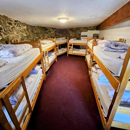 Old Mill Holiday Hostel Westport Bagian luar foto