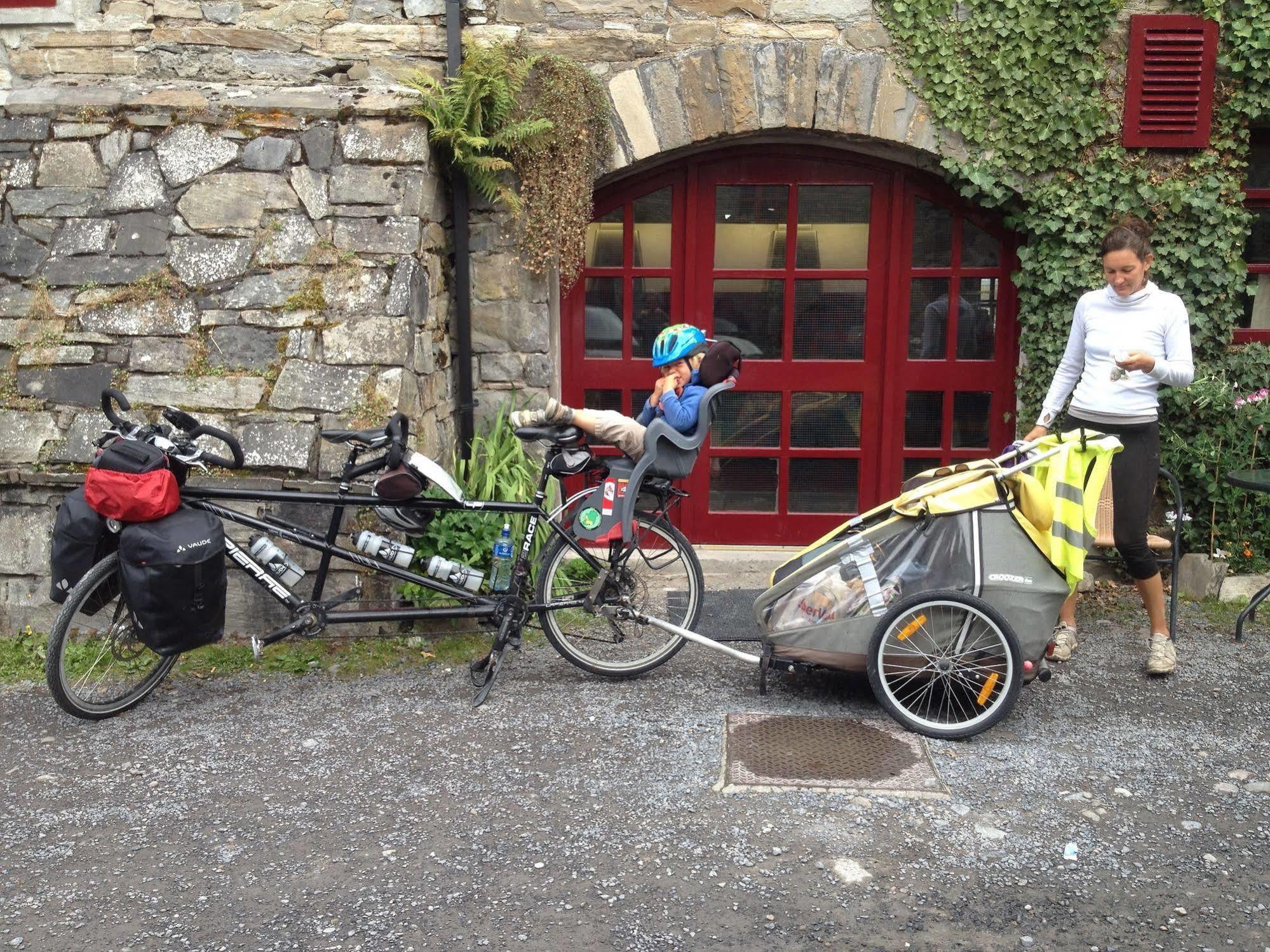 Old Mill Holiday Hostel Westport Bagian luar foto